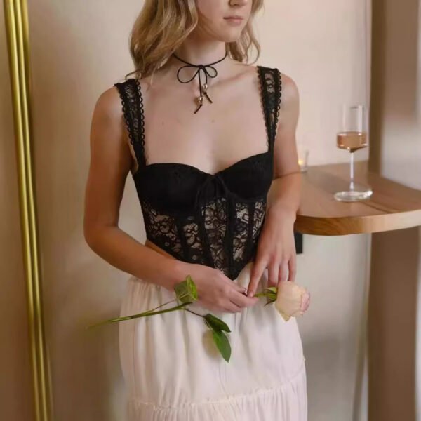 2025 cross-border foreign trade new fishbone black lace small vest royal sister mature woman hollow outer top in stock